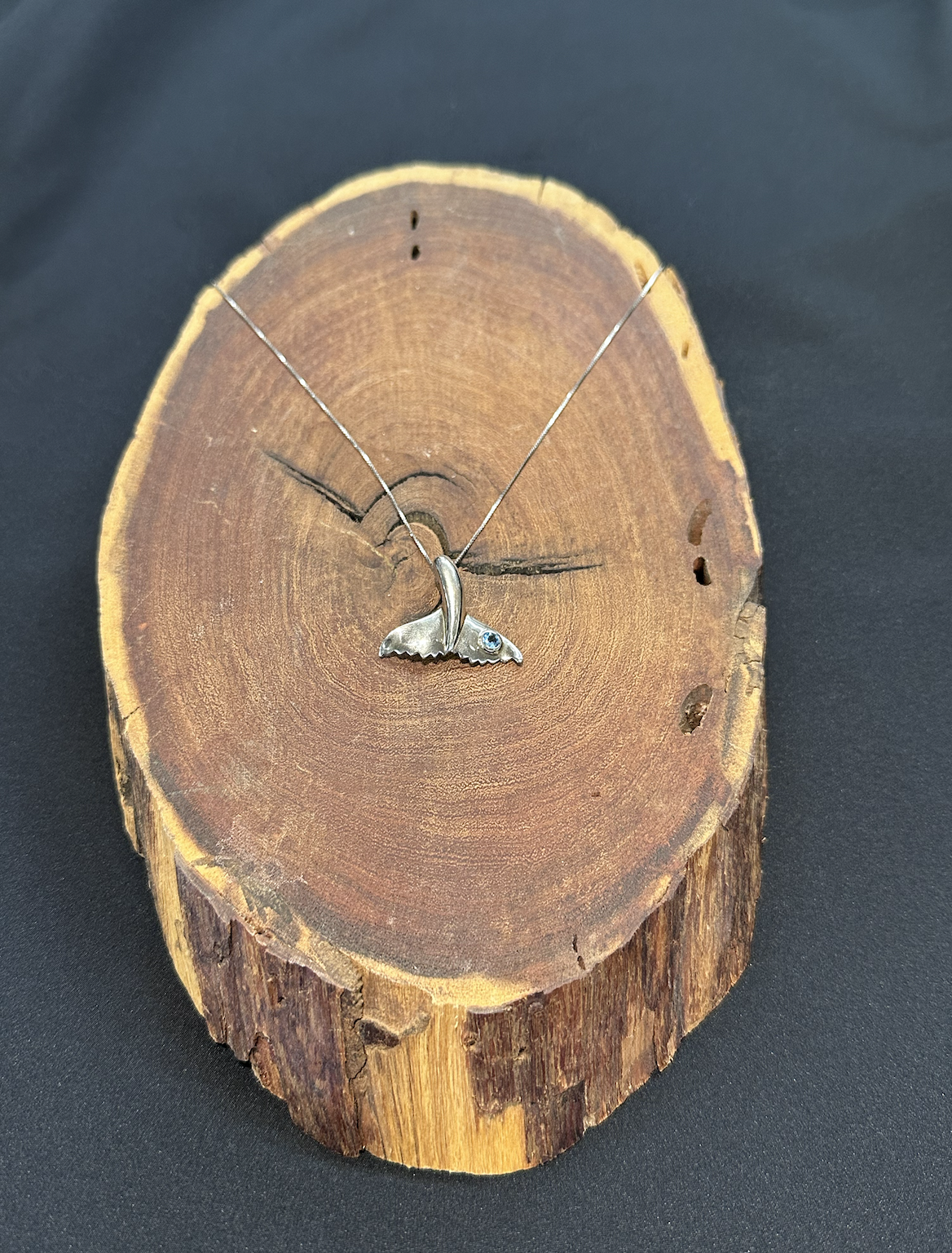 Whale Tail Curved Silver Necklace - Image 2